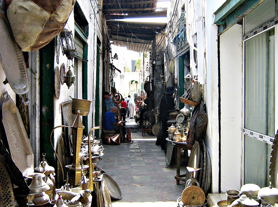 Tripoli — local market for mobile commerce apps