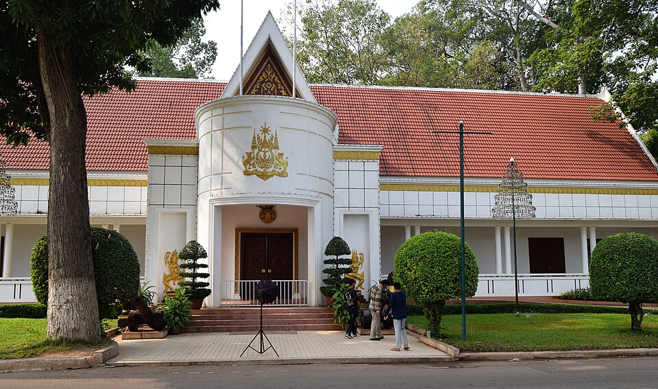 Siem Reap — international and multi-region stores for local businesses