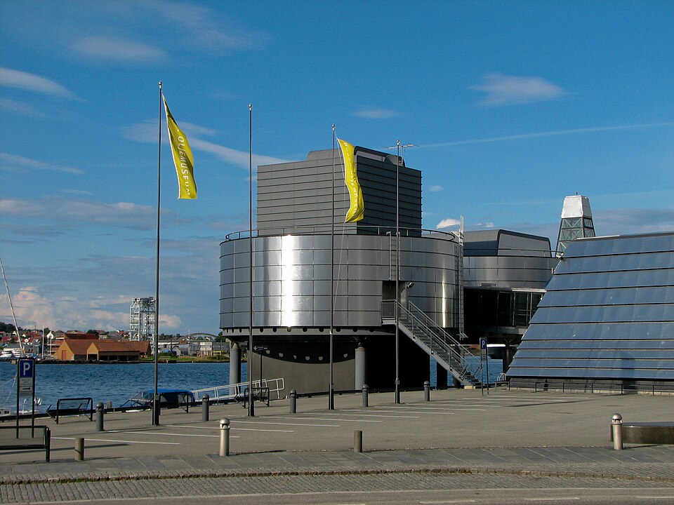 Stavanger — local market for manufacturer and distributor portals