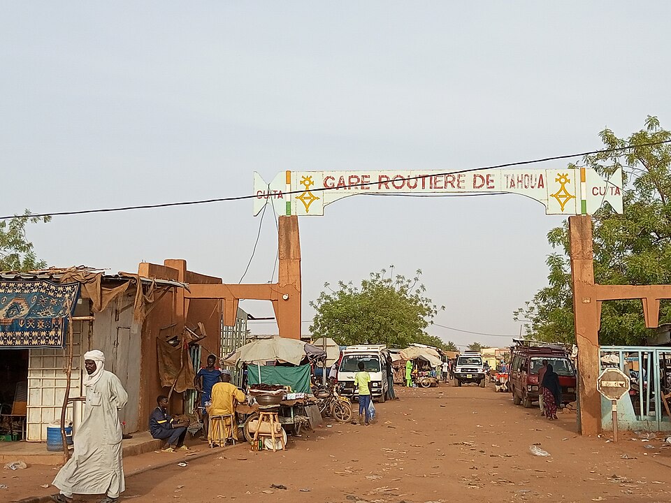 Tahoua — multi-vendor marketplaces for local businesses