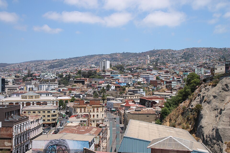 Valparaíso — local market for service booking platforms