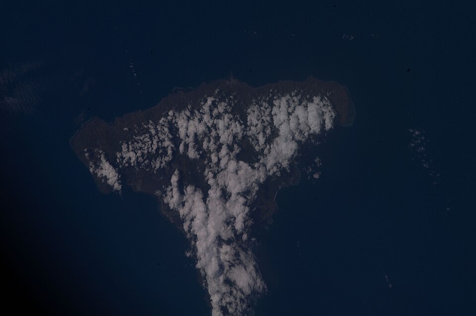 Comoros — multi-vendor marketplaces for local businesses
