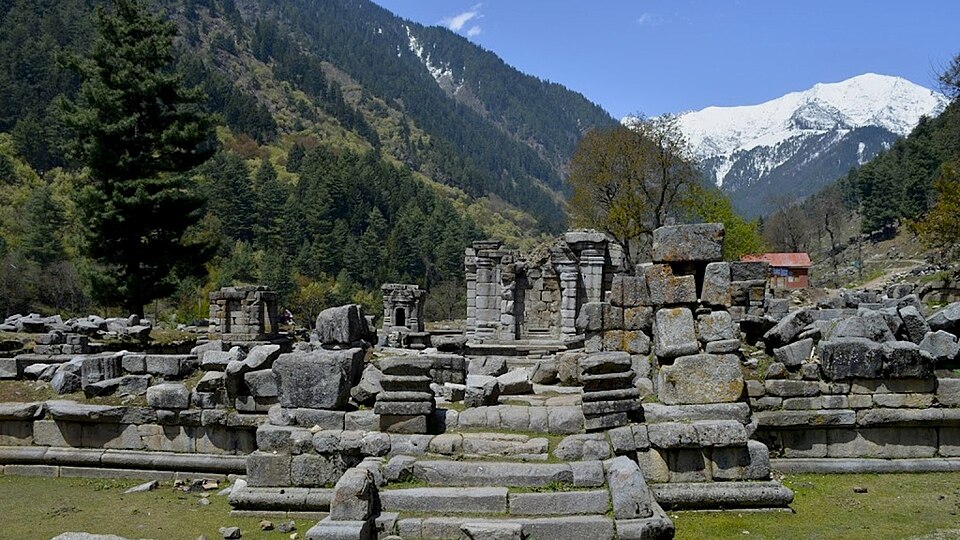 Ganderbal — local market for international and multi-region stores