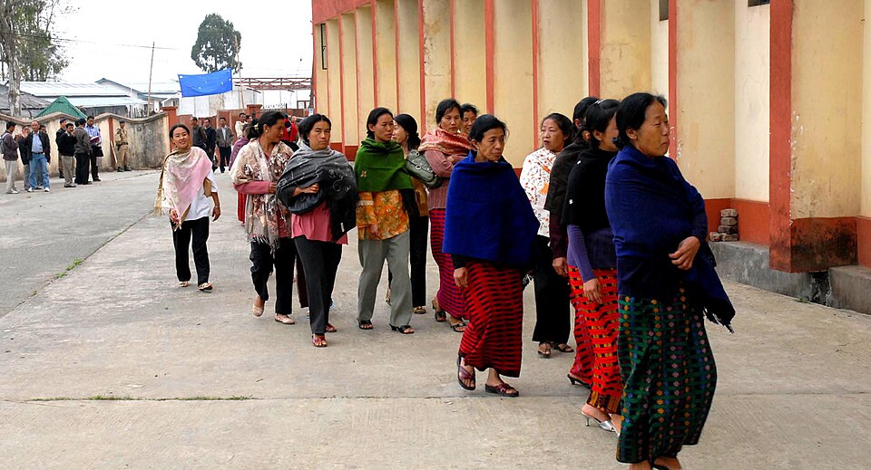 Mokokchung — local market for mobile commerce apps