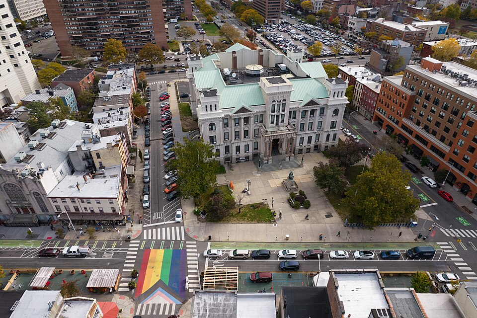 Jersey City — manufacturer and distributor portals for local businesses