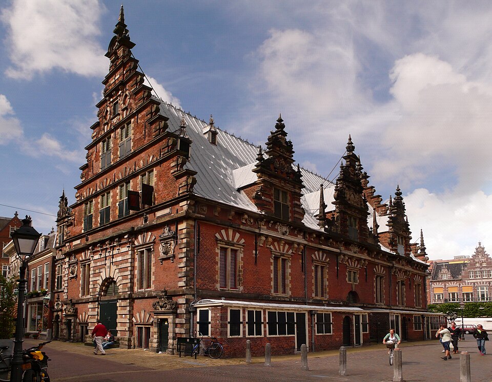 Haarlem — international and multi-region stores for local businesses