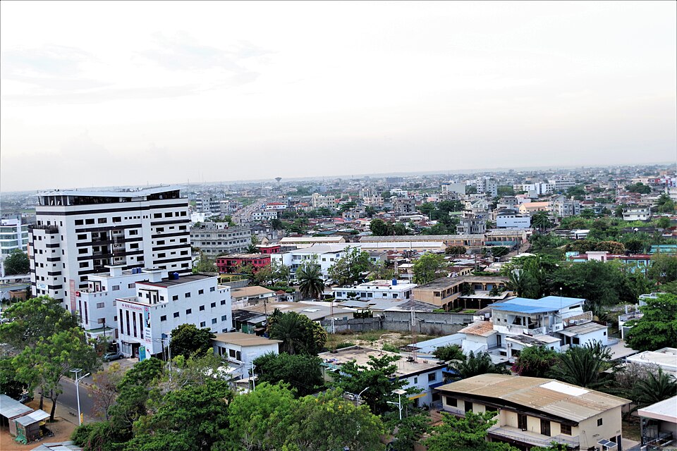 Cotonou — local market for online stores