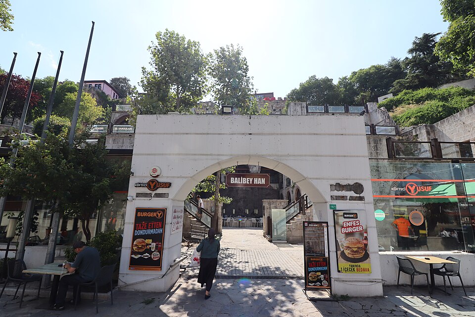 Bursa — service booking platforms for local businesses
