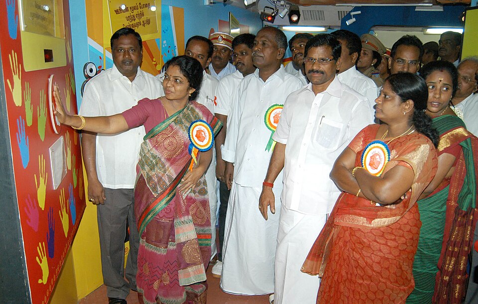 Karur — local market for international and multi-region stores