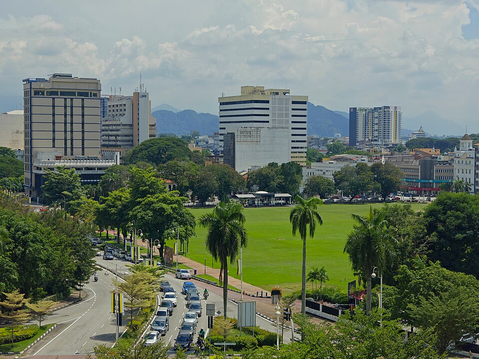 Ipoh — local market for online stores