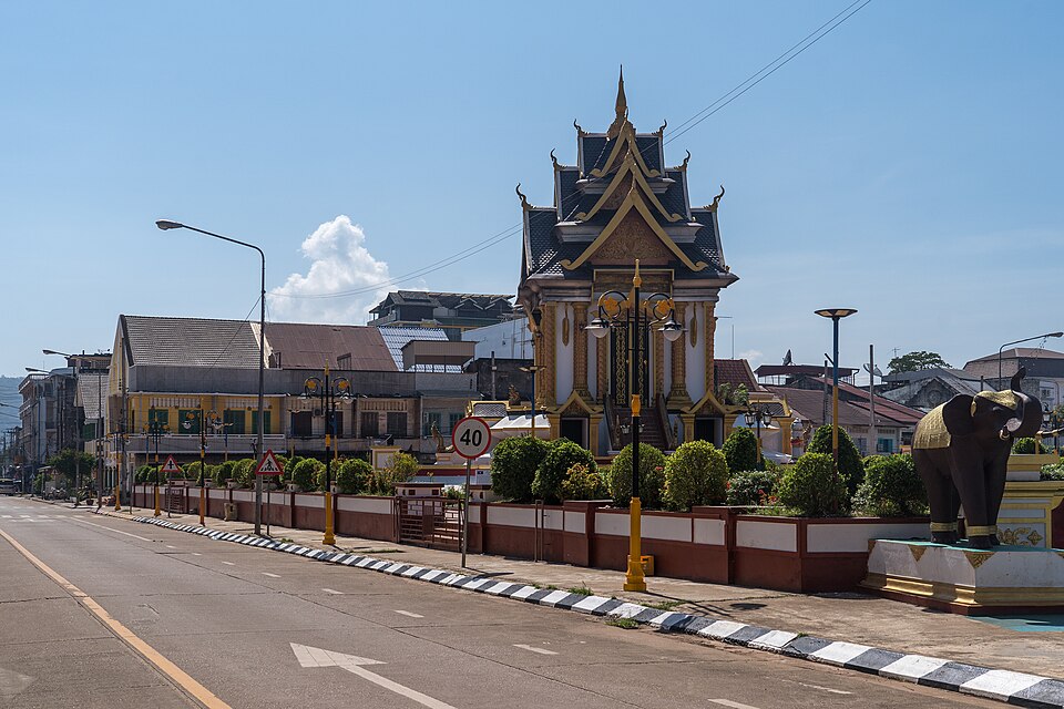Pakse — online stores for local businesses