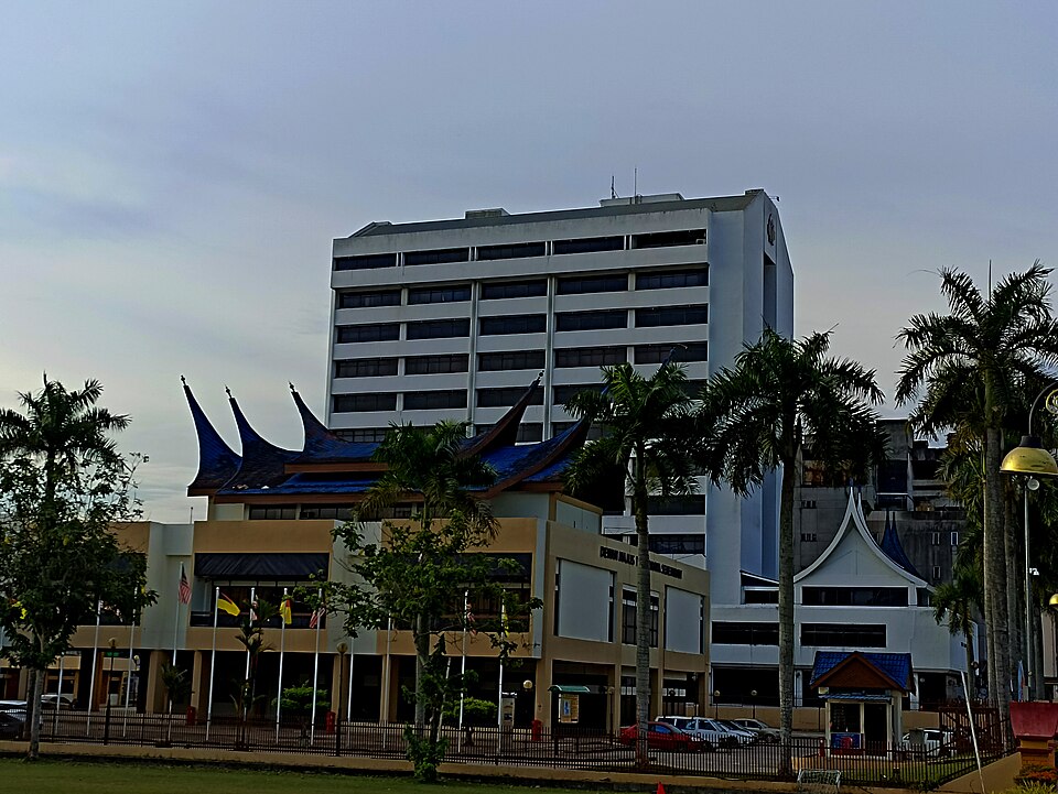 Seremban — manufacturer and distributor portals for local businesses