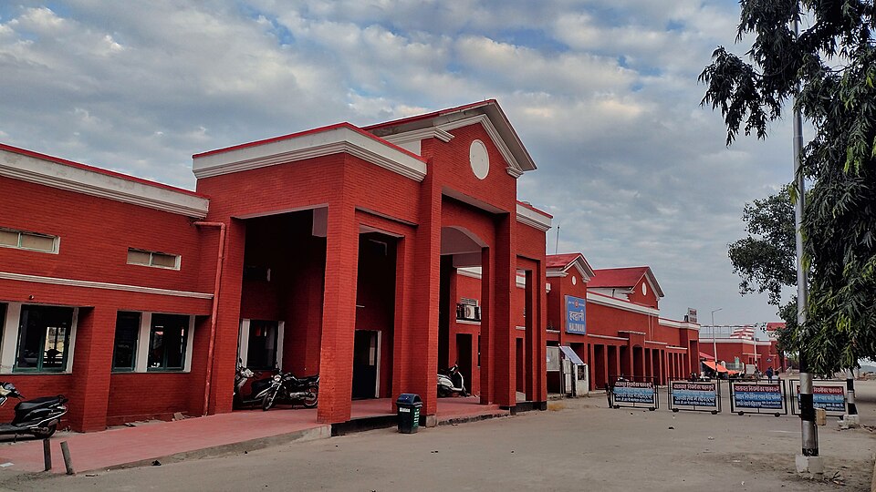 Haldwani — local market for manufacturer and distributor portals