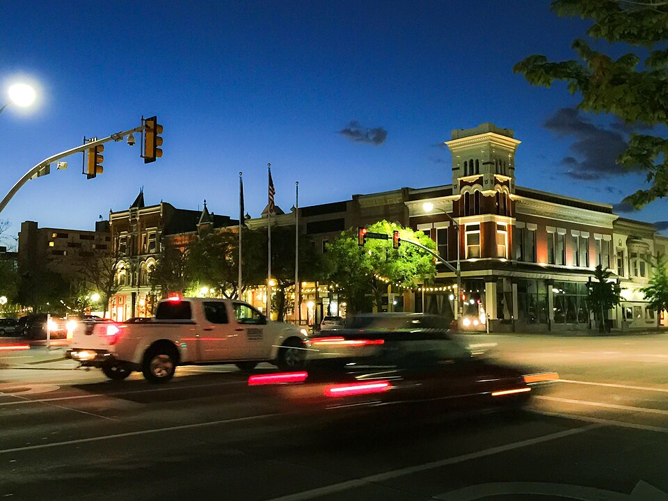 Provo — local market for service booking platforms