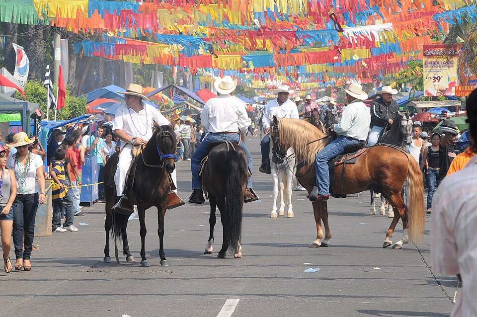 La Ceiba — local market for multi-vendor marketplaces