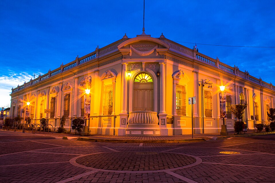 Santa Tecla — service booking platforms for local businesses