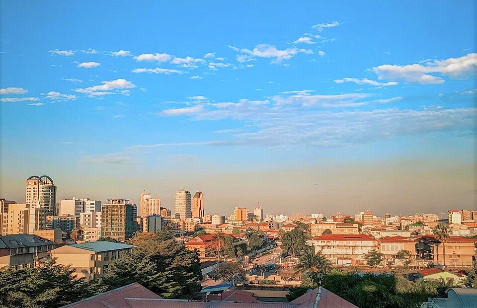 Kinshasa — local market for online stores