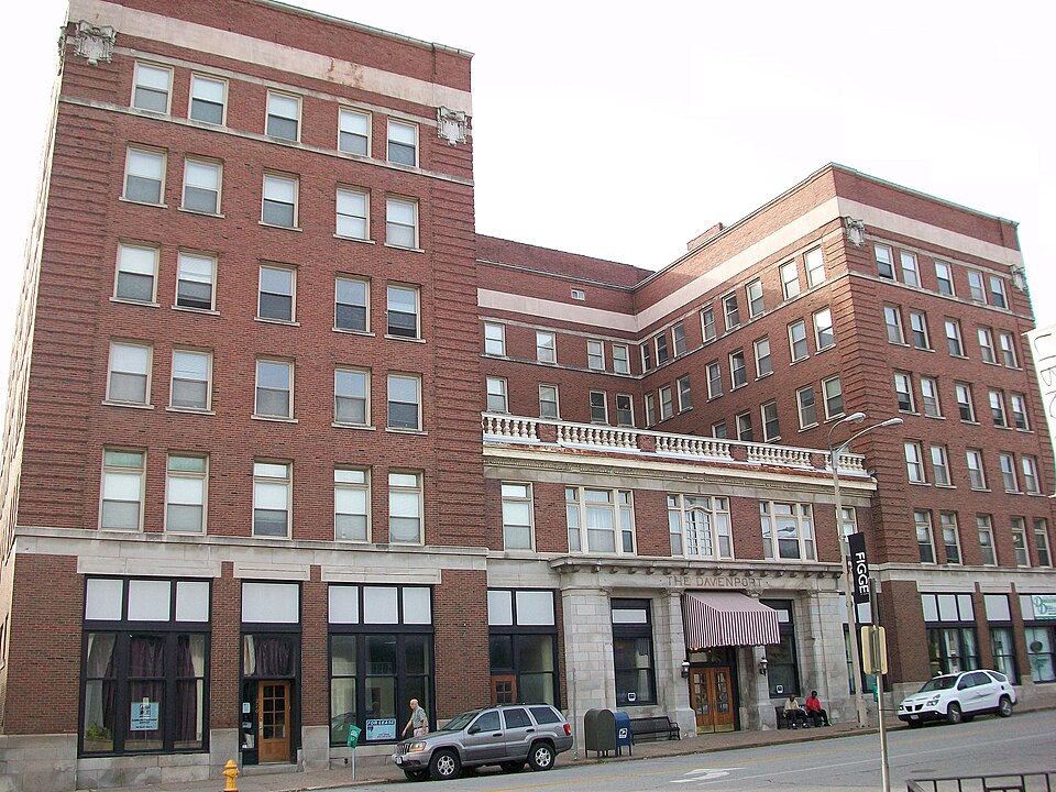 Davenport — B2B and wholesale portals for local businesses
