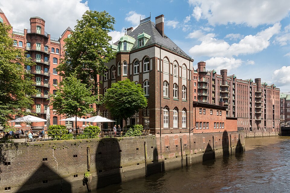 Hamburg — service booking platforms for local businesses