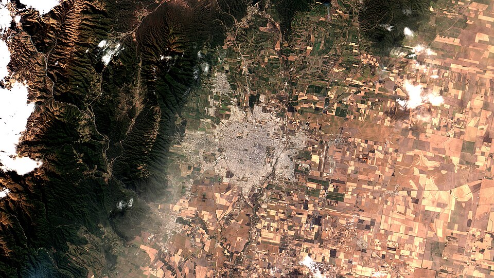San Miguel de Tucumán — local market for mobile commerce apps