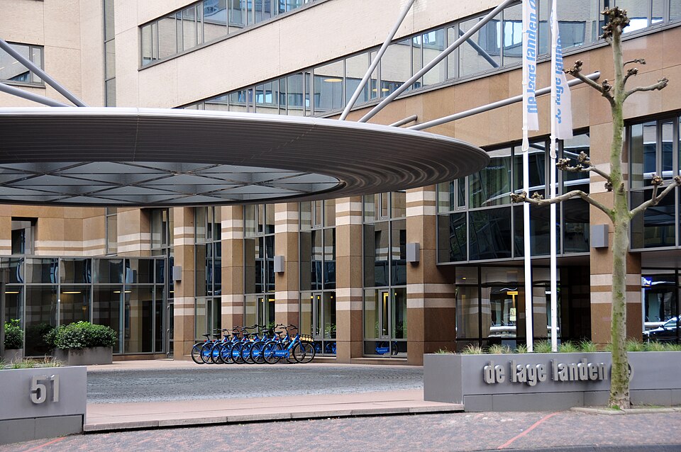 Eindhoven — local market for mobile commerce apps