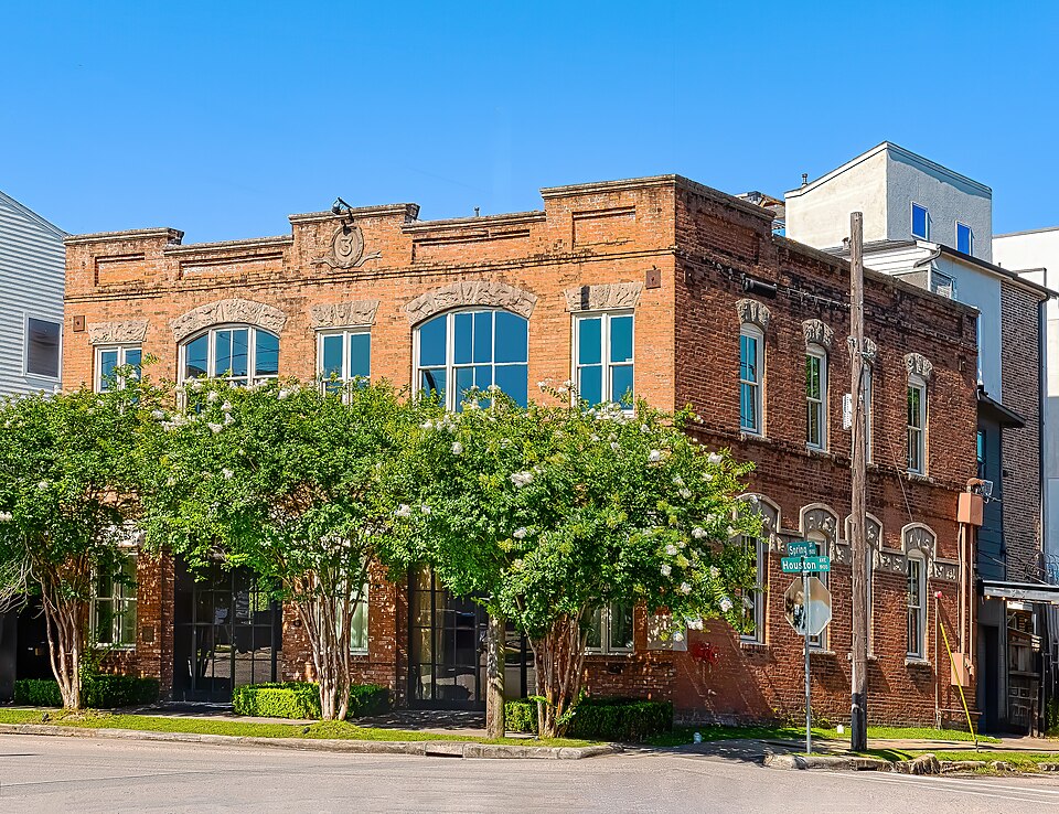 Houston — local market for custom e-commerce platforms