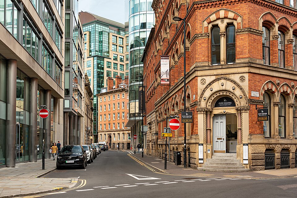 Manchester — local market for B2B and wholesale portals