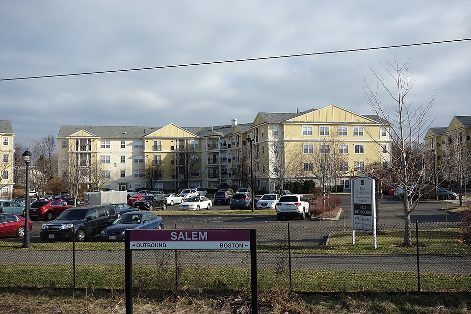 Salem — local market for B2B and wholesale portals