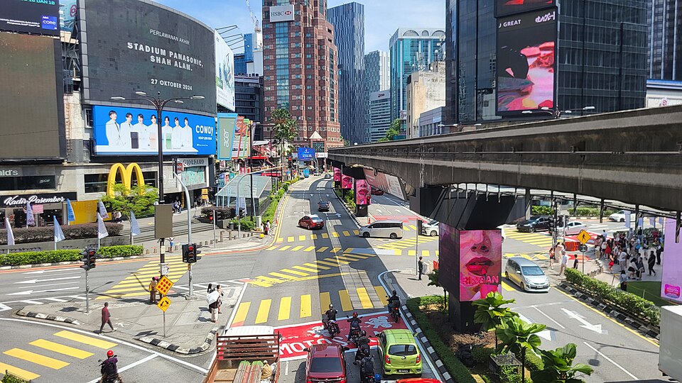 Kuala Lumpur — local market for online stores