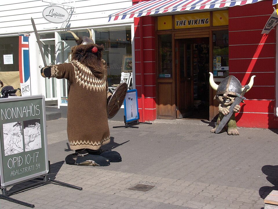 Akureyri — local market for subscription and membership platforms