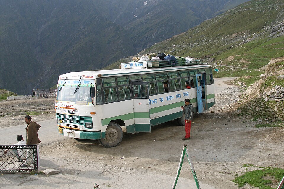 Kullu — manufacturer and distributor portals for local businesses