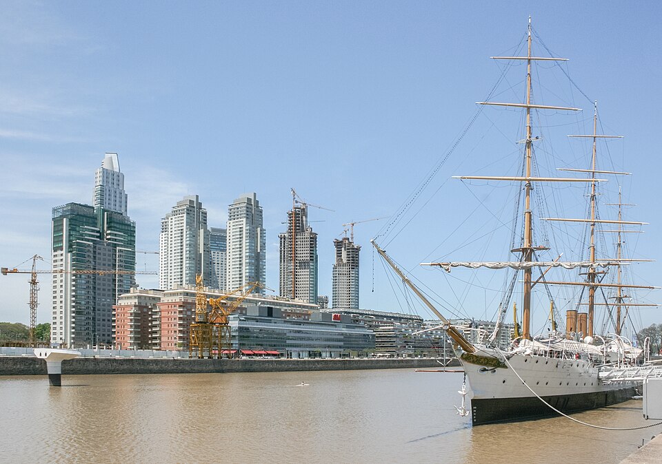 Buenos Aires — local market for international and multi-region stores