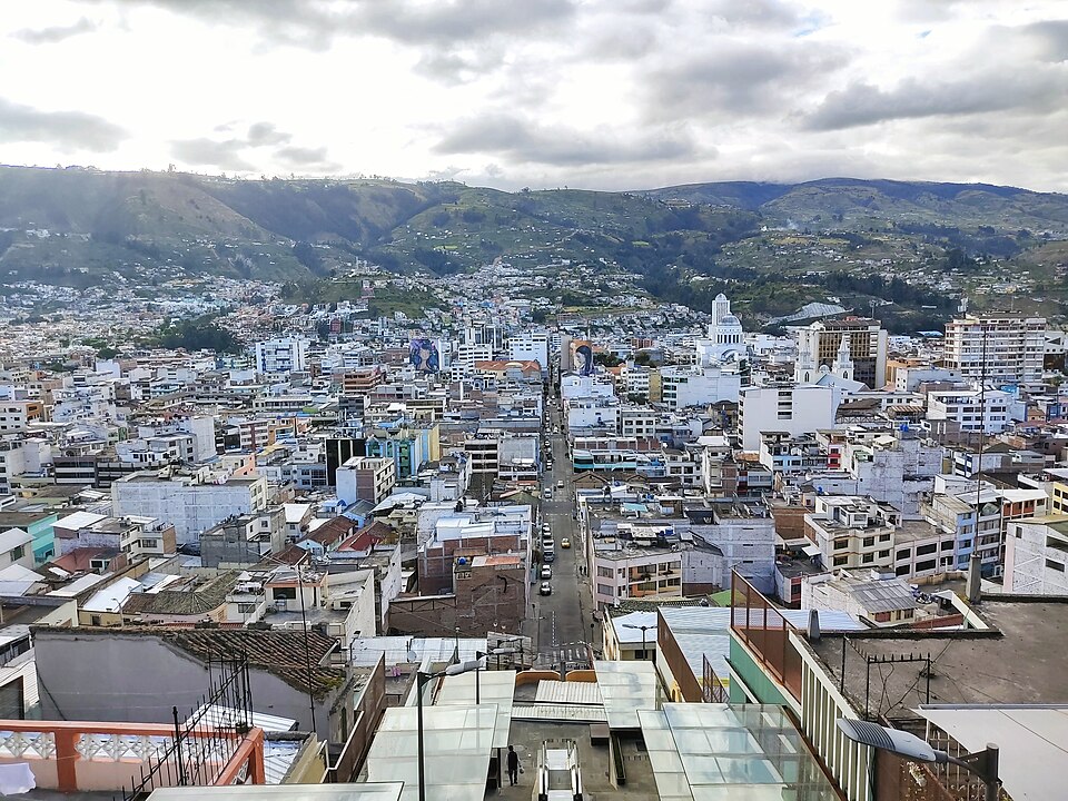 Ambato — local market for online stores