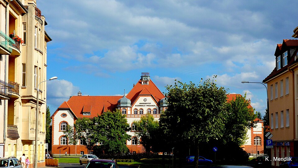 Bydgoszcz — international and multi-region stores for local businesses