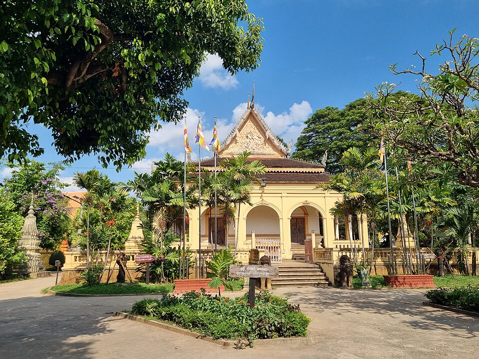 Siem Reap — local market for online stores