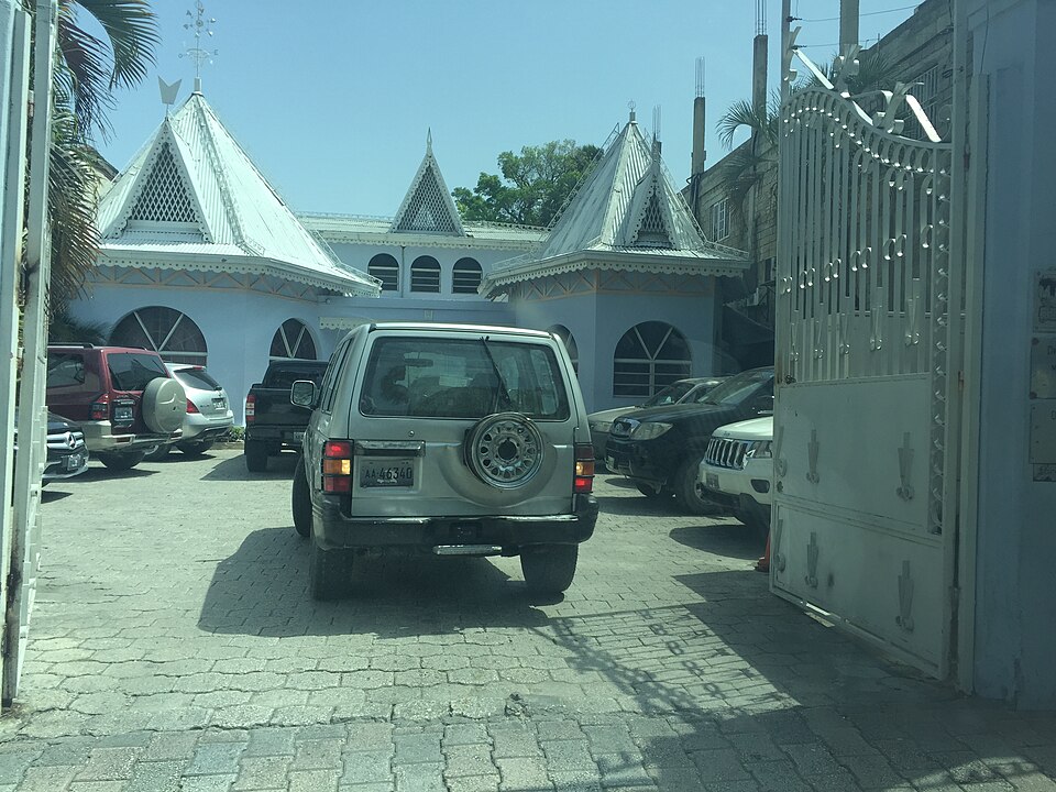 Port-au-Prince — multi-vendor marketplaces for local businesses