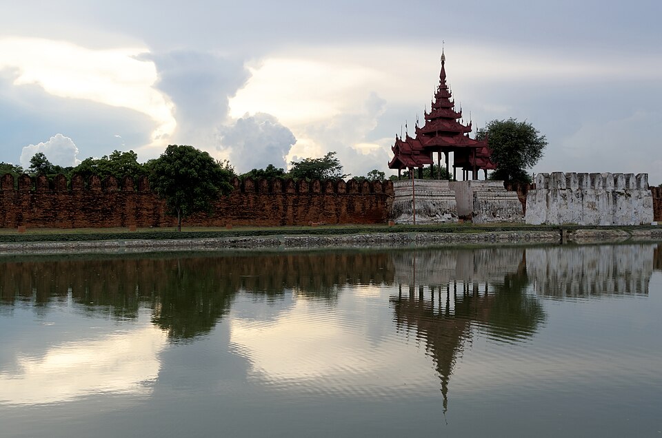 Mandalay — local market for mobile commerce apps