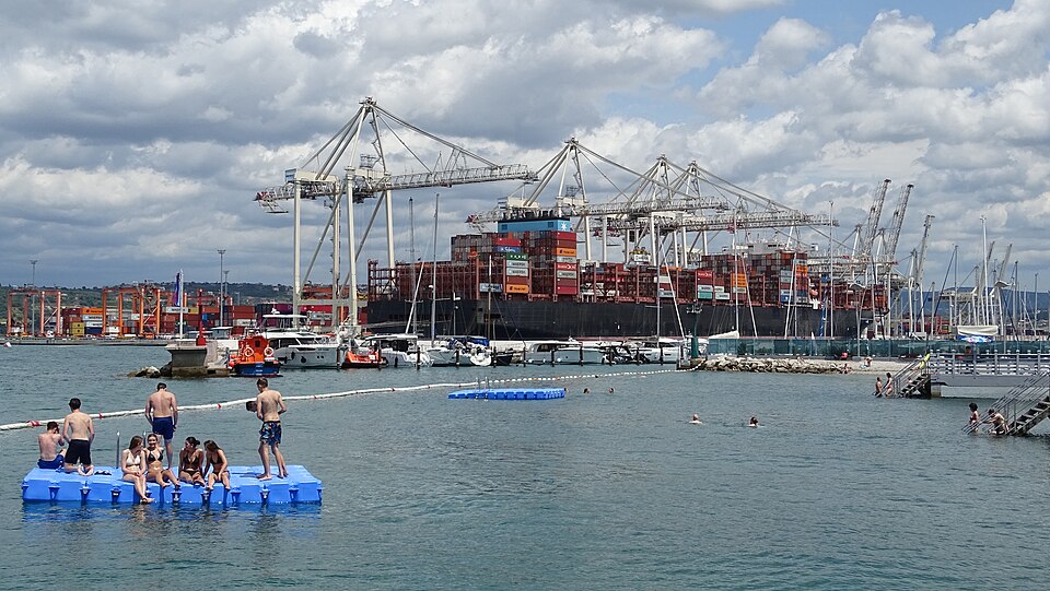 Koper — local market for manufacturer and distributor portals