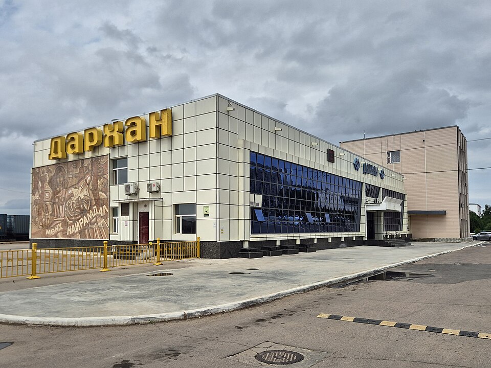 Darkhan — local market for mobile commerce apps