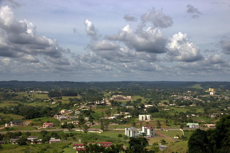 Franceville — local market for online stores