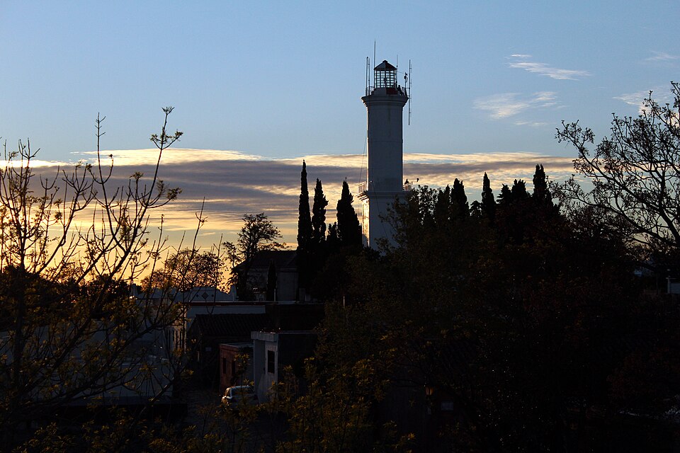 Colonia del Sacramento — custom e-commerce platforms for local businesses