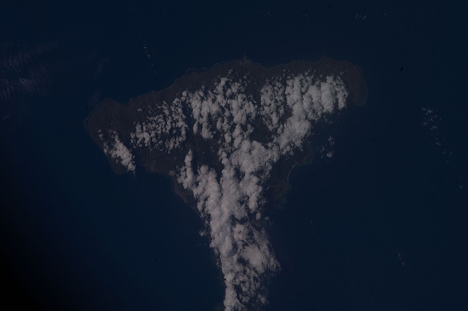Comoros — multi-vendor marketplaces for local businesses