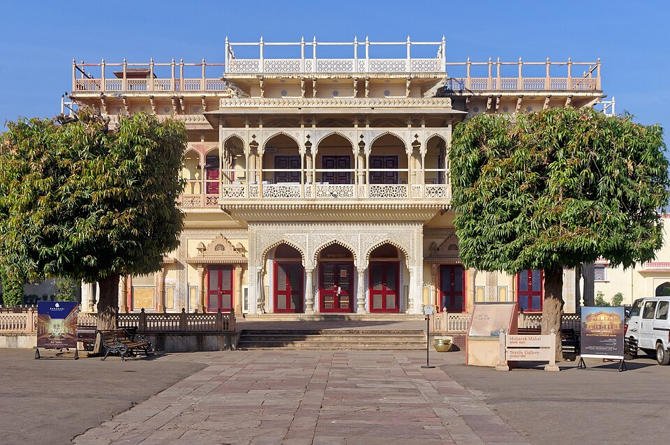Jaipur — local market for mobile commerce apps