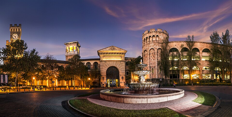 Sandton — local market for online stores