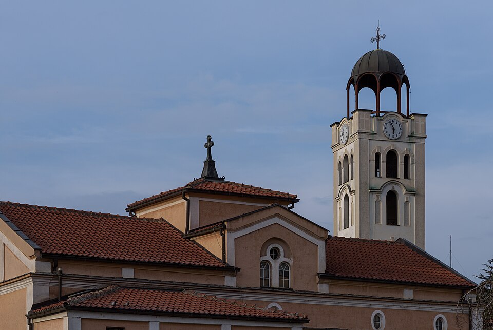 Skopje — local market for subscription and membership platforms