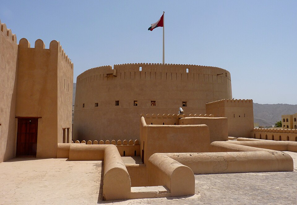 Nizwa — local market for custom e-commerce platforms