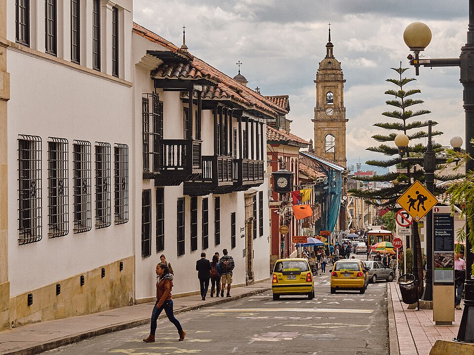 Bogotá — local market for online stores