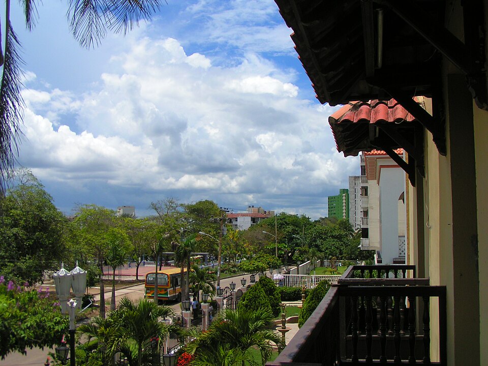 Barranquilla — local market for custom e-commerce platforms