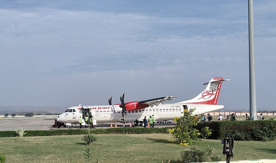 Bhuj — local market for manufacturer and distributor portals