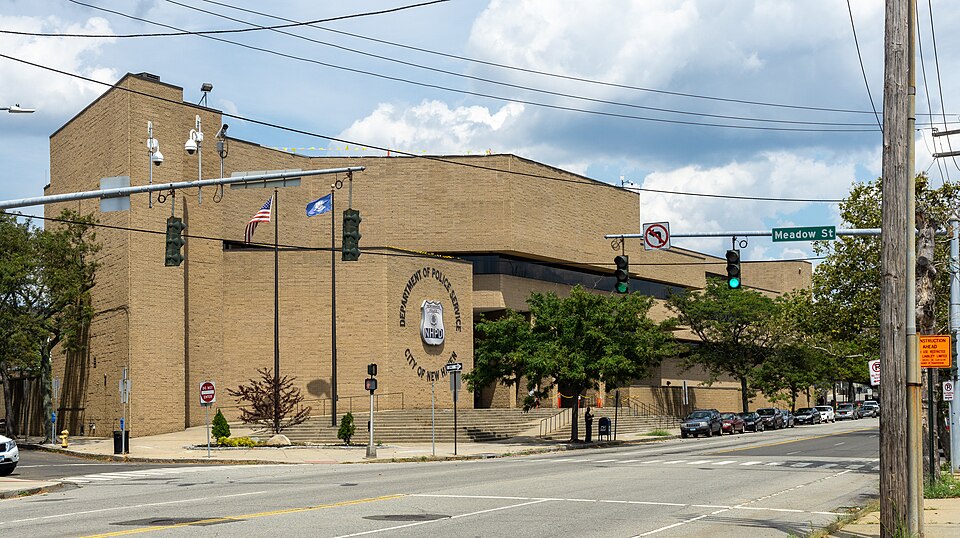 New Haven — B2B and wholesale portals for local businesses